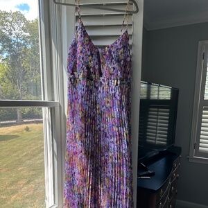 Purple floral maxi hi-low pleated sundress w/gold chain straps Size L NWT